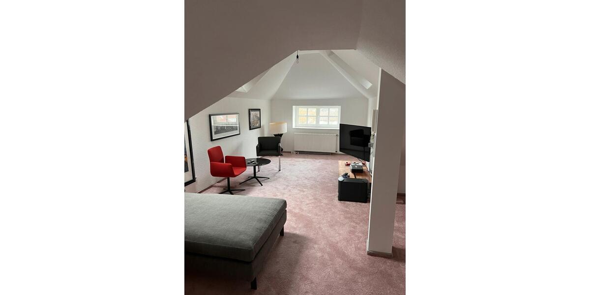 Dachgeschoßwohnung Gelsenkirchen Resse - 4 Zimmer, 138 m&sup2;, 990&euro; | Angebot:26322223