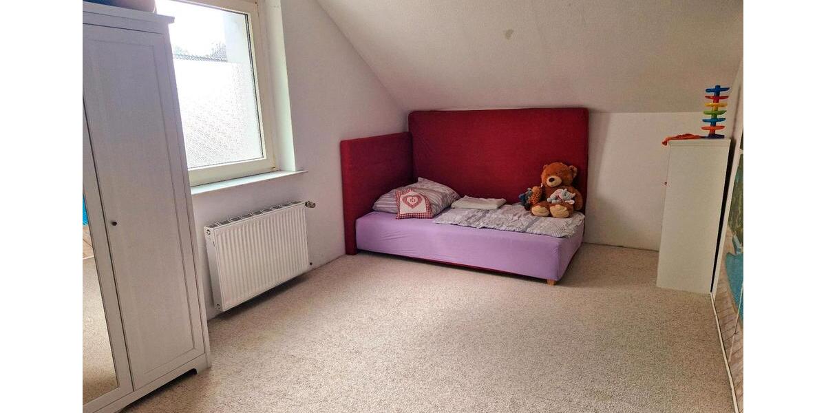 Dachgeschoßwohnung Bochum Höntrop - 3 Zimmer, 86 m&sup2;, 775&euro; | Angebot:25569606