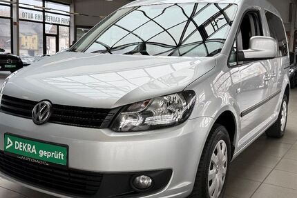 VW Caddy 121.735 km 10.490 &euro; Bottrop 46236