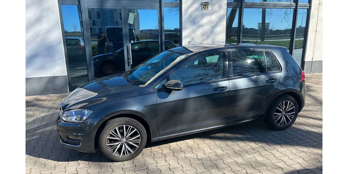 VW Golf 88.000 km 9.700 &euro; Bochum 44892