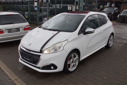 Peugeot 208 118.000 km 7.999 &euro; Bochum 44793
