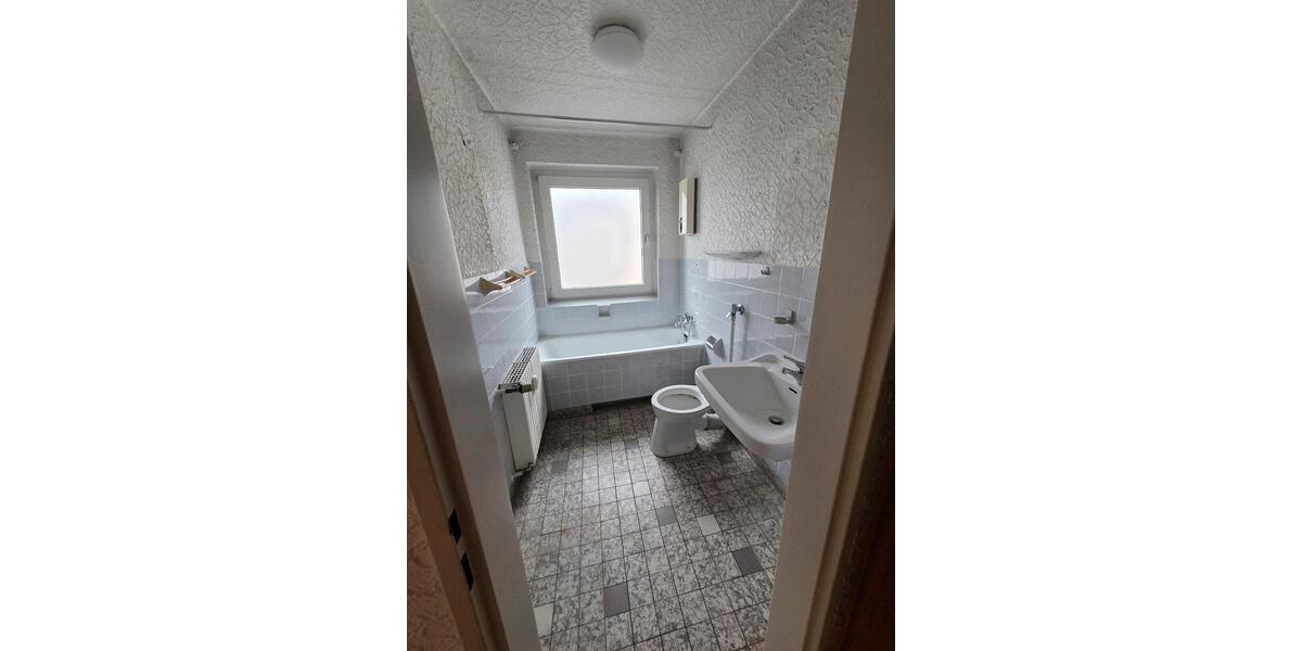 Etagenwohnung Gelsenkirchen Erle - 2 Zimmer, 65 m&sup2;, 500&euro; | Angebot:24720348