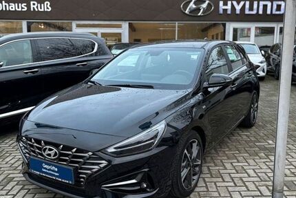 Hyundai i30 9.122 km 26.690 € Oberhausen 46049