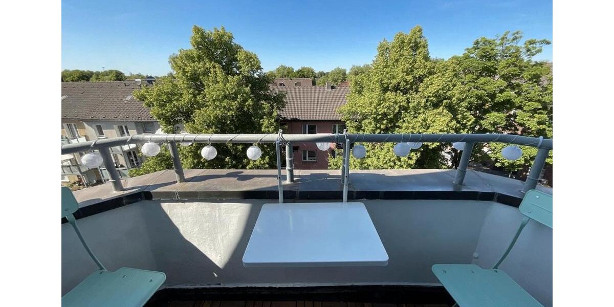 Dachgeschoßwohnung Duisburg Mittelmeiderich - 3 Zimmer, 80 m&sup2;, 901&euro; | Angebot:25294058