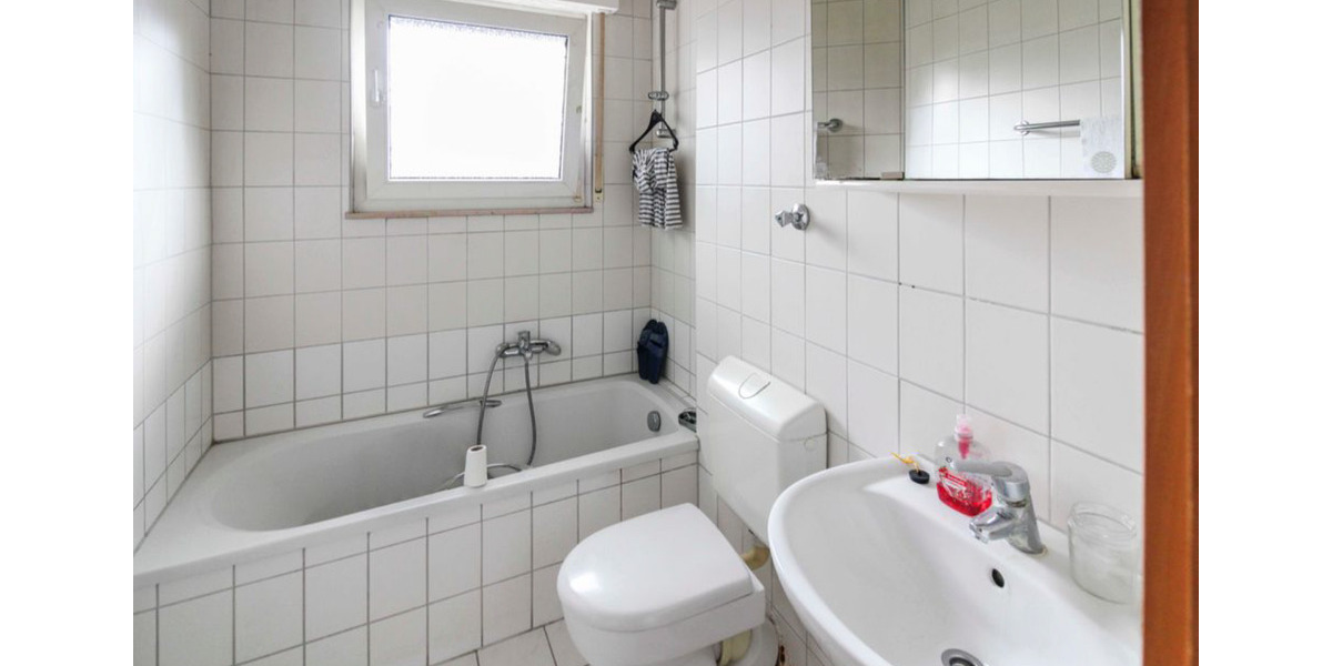 Gut geschnittene 3-Zimmer-Wohnung mit Balkon, 47137 DU-Meiderich 3 zimmer