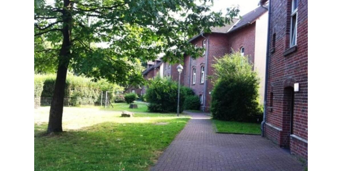 Dachgeschoßwohnung Duisburg Hamborn - 2.5 Zimmer, 45 m&sup2;, 267&euro; | Angebot:26187031