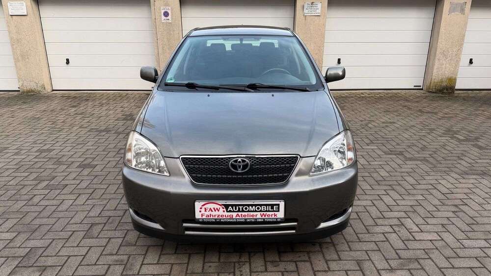 Toyota Corolla 141.000 km 3.599 &euro; Essen 45356