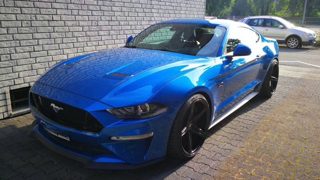 Ford Mustang 22.600 km 43.000 &euro; Oberhausen 46145