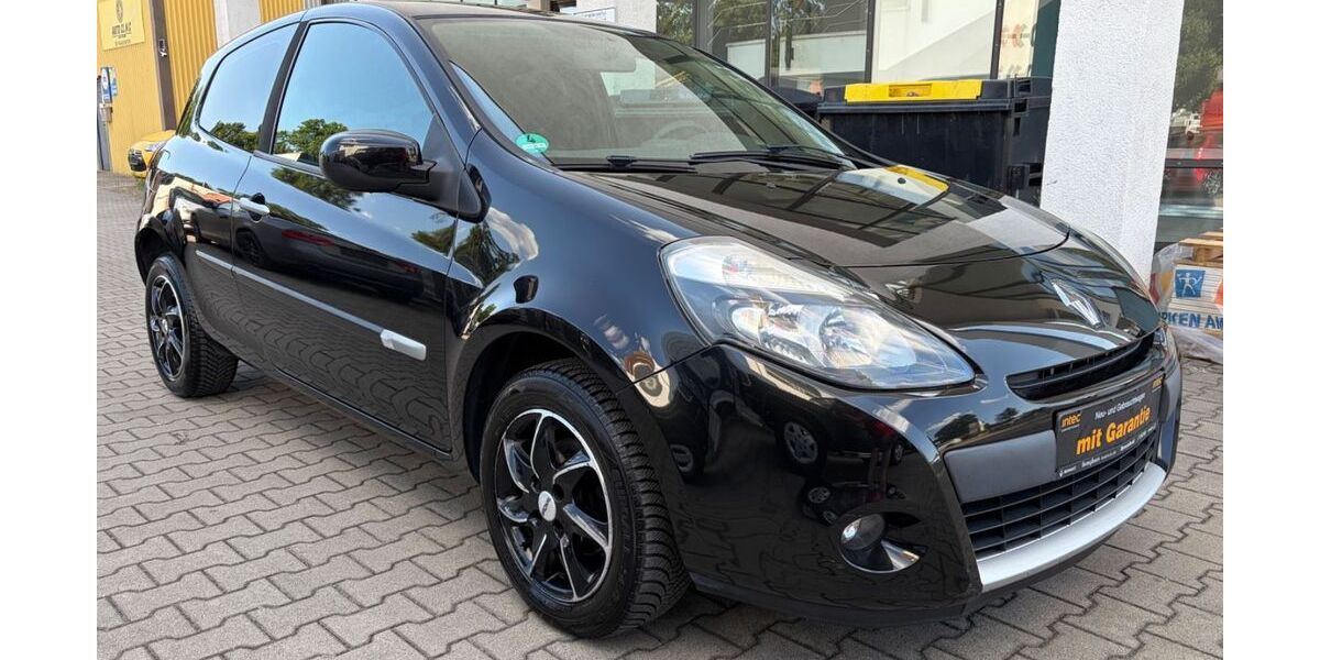 Renault Clio 158.527 km 2.999 &euro; Dortmund 44379
