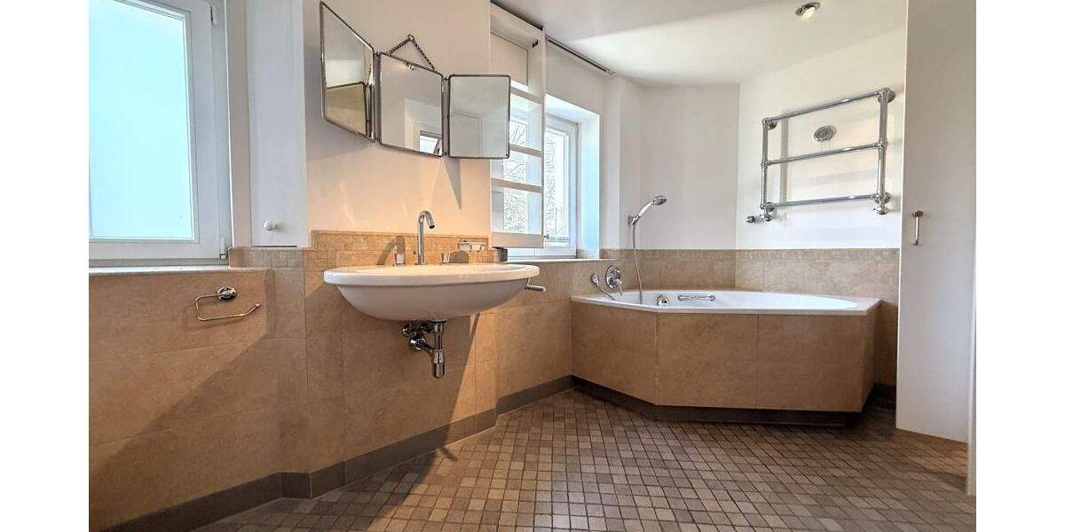 Einfamilienhaus Gelsenkirchen Altstadt - 6 Zimmer, 188 m&sup2;, 265.000&euro; | Angebot:25537456