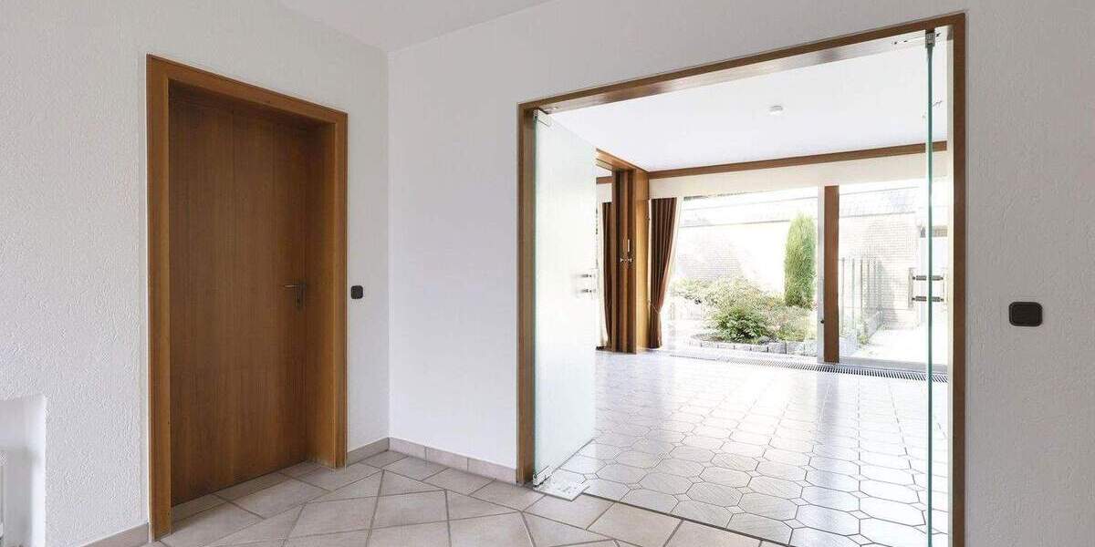 Bungalow Duisburg Alt-Homberg - 7 Zimmer, 190 m&sup2;, 599.000&euro; | Angebot:24788471