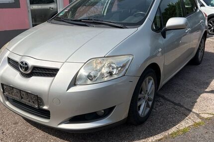 Toyota Auris 235.000 km 3.500 &euro; Wuppertal 42329