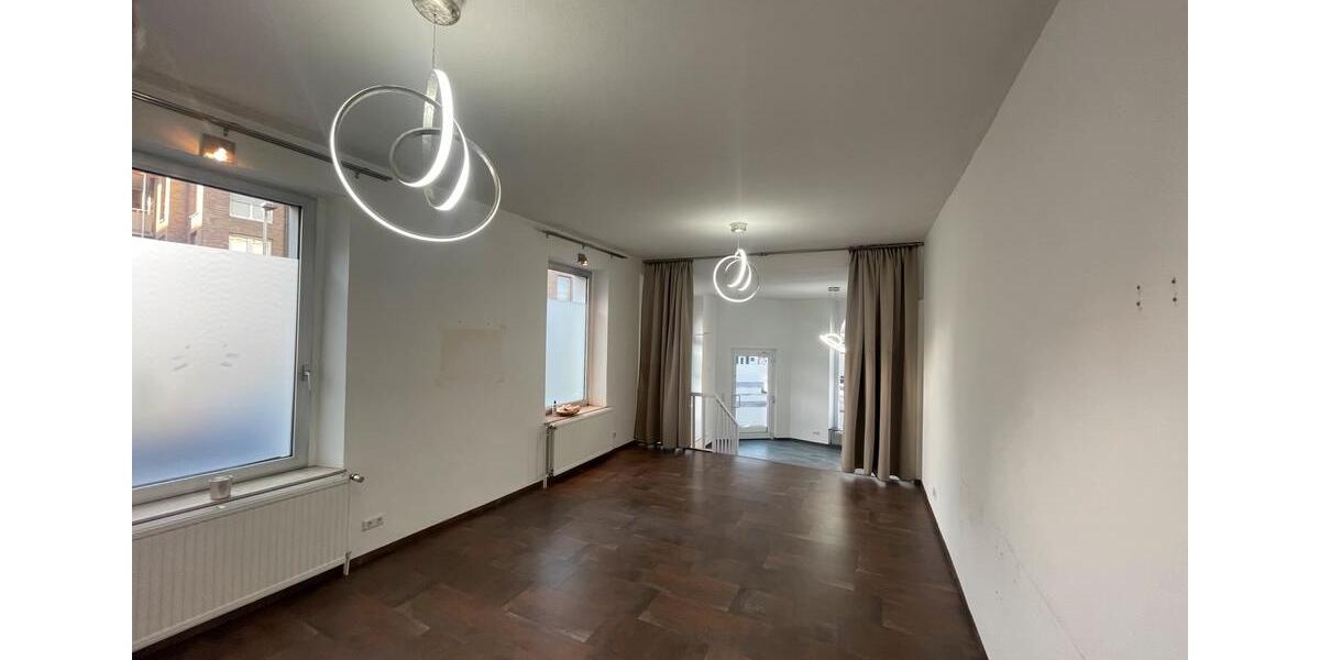 Helles Ladenlokal in zentraler Innenstadtlage von Wülfrath zimmer
