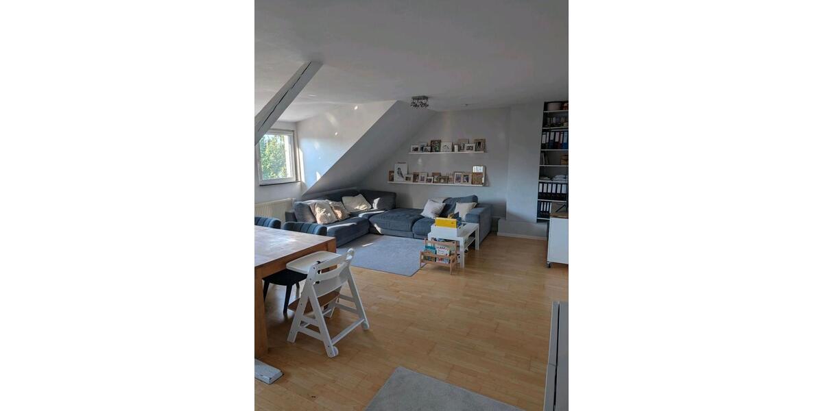 Dachgeschoßwohnung Wuppertal Gemarkung Nächstebreck - 2.5 Zimmer, 63 m&sup2;, 660&euro; | Angebot:25474550