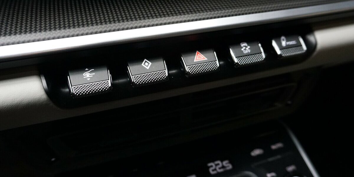 Porsche 911 992 Turbo S Lift Burm Carbon Approved 39.890 km 217.700 &euro; Wuppertal 42327