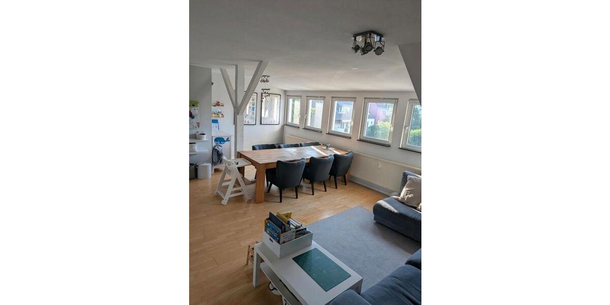 Dachgeschoßwohnung Wuppertal Gemarkung Nächstebreck - 2.5 Zimmer, 63 m&sup2;, 660&euro; | Angebot:25474550