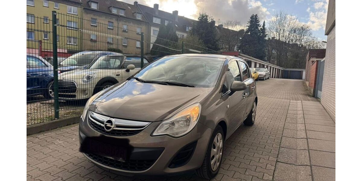 Opel Corsa 165.000 km 3.300 &euro; Essen 45143