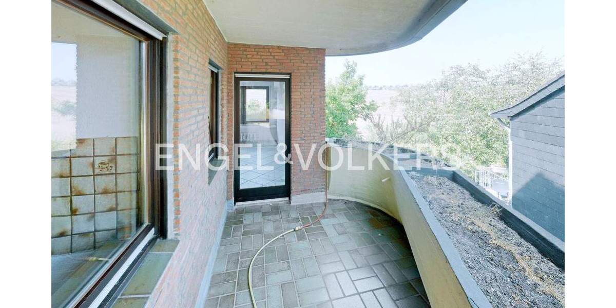 Wohnen mit Aussicht: Ruhige 3-Zimmer-Wohnung mit Terrasse und Balkon! 3 zimmer