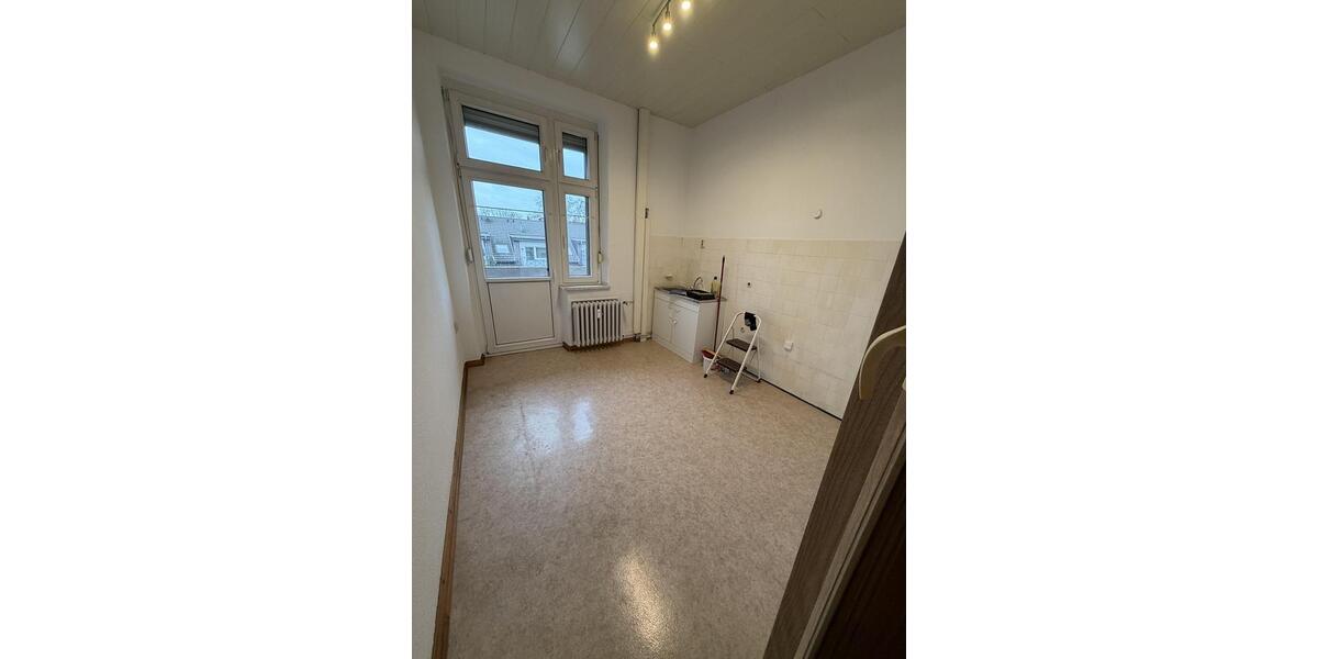 Etagenwohnung Duisburg Mittelmeiderich - 3 Zimmer, 84 m&sup2;, 500&euro; | Angebot:26193557