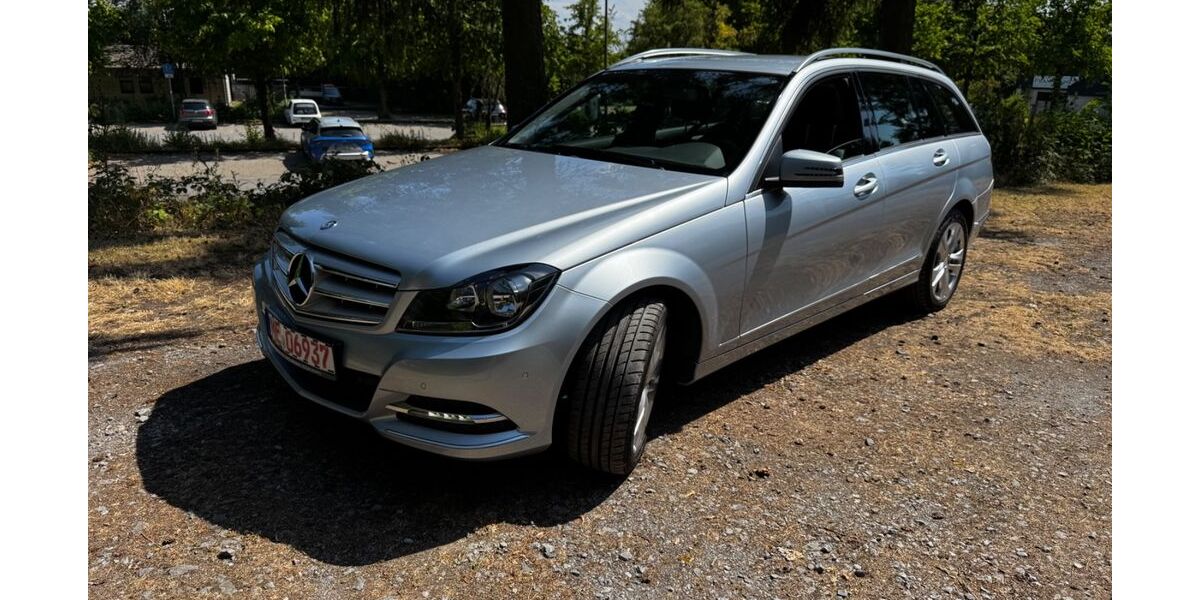 Mercedes-Benz C 180 70.320 km 13.980 &euro; Mettmann 40822