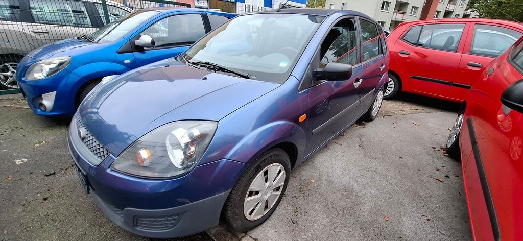 Ford Fiesta 111.230 km 1.650 € Dortmund 44339