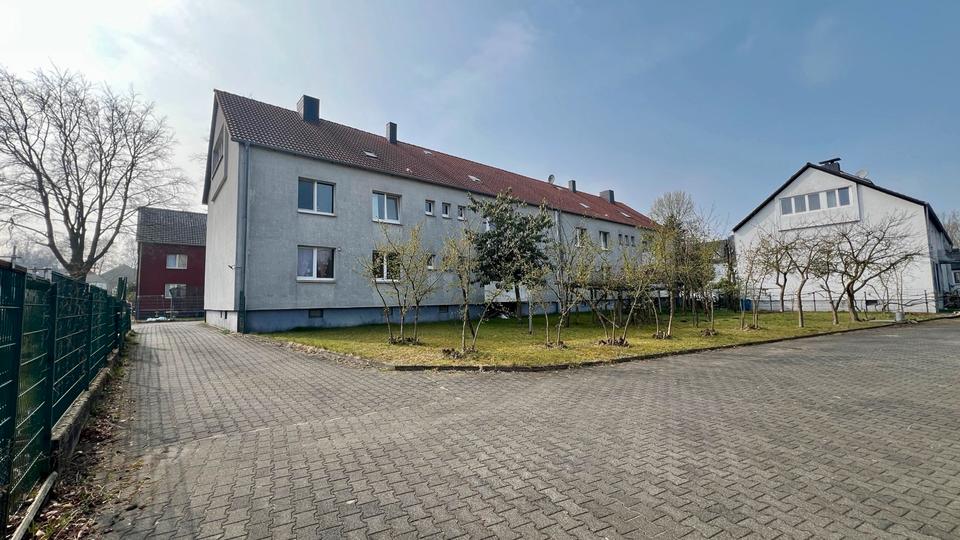 Mehrfamilienhaus 8 Wohnungen 5 Garagen zimmer