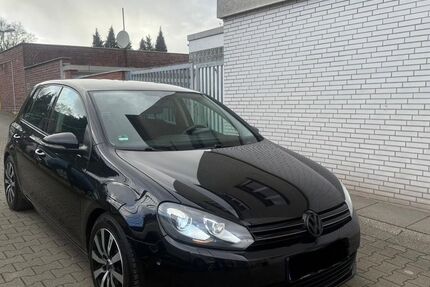 VW Golf 147.000 km 6.700 &euro; Essen 45143