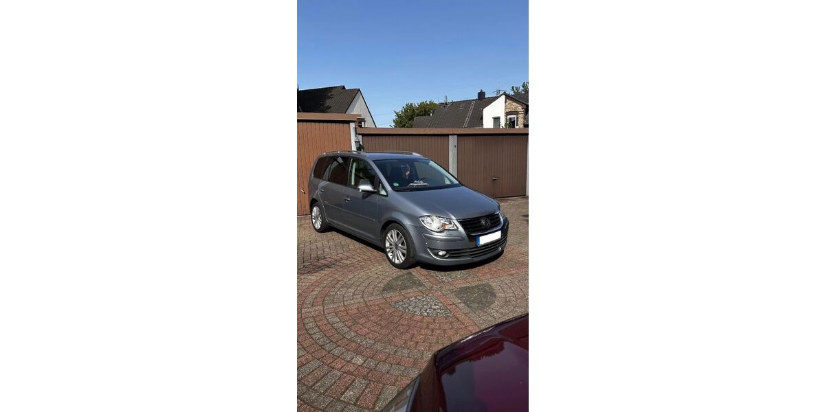 VW Touran 228.000 km 5.250 &euro; Herne 44649
