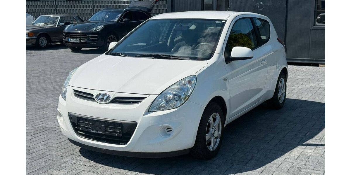 Hyundai i20 138.412 km 3.450 &euro; Dortmund 44149