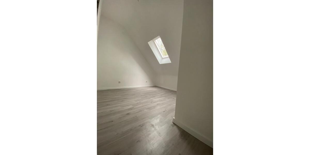 Etagenwohnung Duisburg Essenberg - 3.5 Zimmer, 46 m&sup2;, 460&euro; | Angebot:26123572