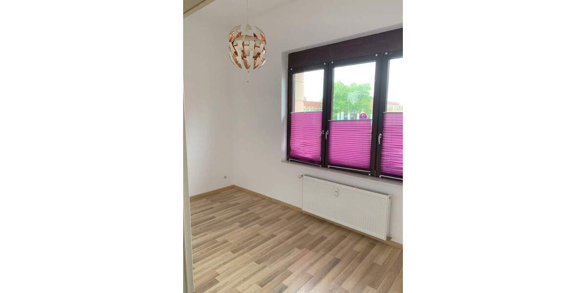 Etagenwohnung Bochum Gerthe - 3 Zimmer, 82 m&sup2;, 590&euro; | Angebot:25747064