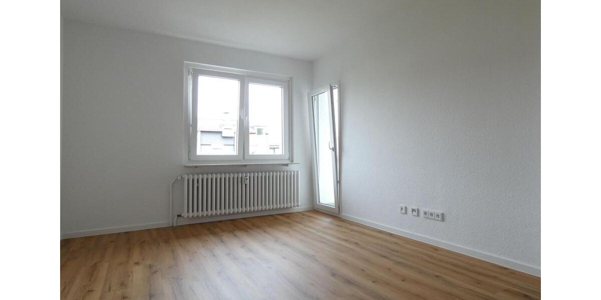 Top modernisierte 2-Raum-Whg mit Dusche und Balkon! *** 2 zimmer