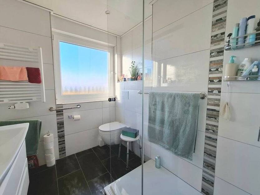 Über den Dächern von Marl-Sinsen! Vermietete Wohnung mit 2 Balkonen und Weitblick als Kapitalanlage!
