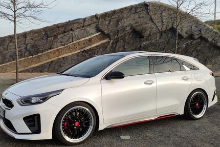 Kia pro ceed / ProCeed 69.000 km 22.700 &euro; Dinslaken 46535