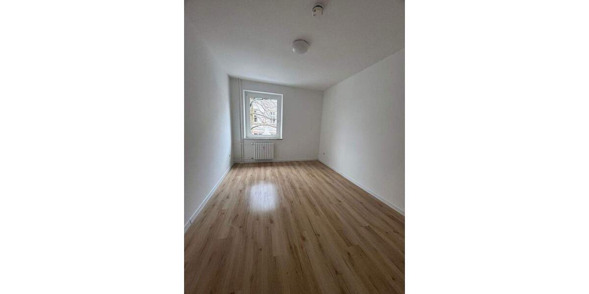Etagenwohnung Witten Annen - 3 Zimmer, 85 m&sup2;, 890&euro; | Angebot:25341275
