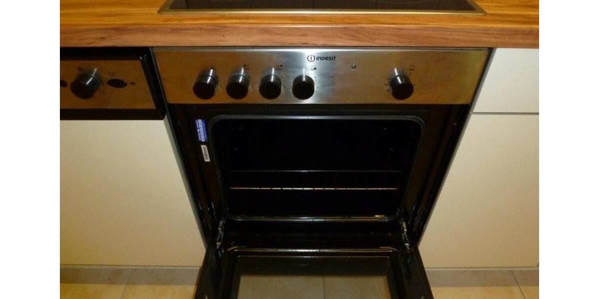 Zwei Zimmer Wohnung, mit großem Balkon, 54m², mit EBK 2 zimmer