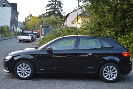 Audi A3 180.000 km 12.500 &euro; Wuppertal 42279