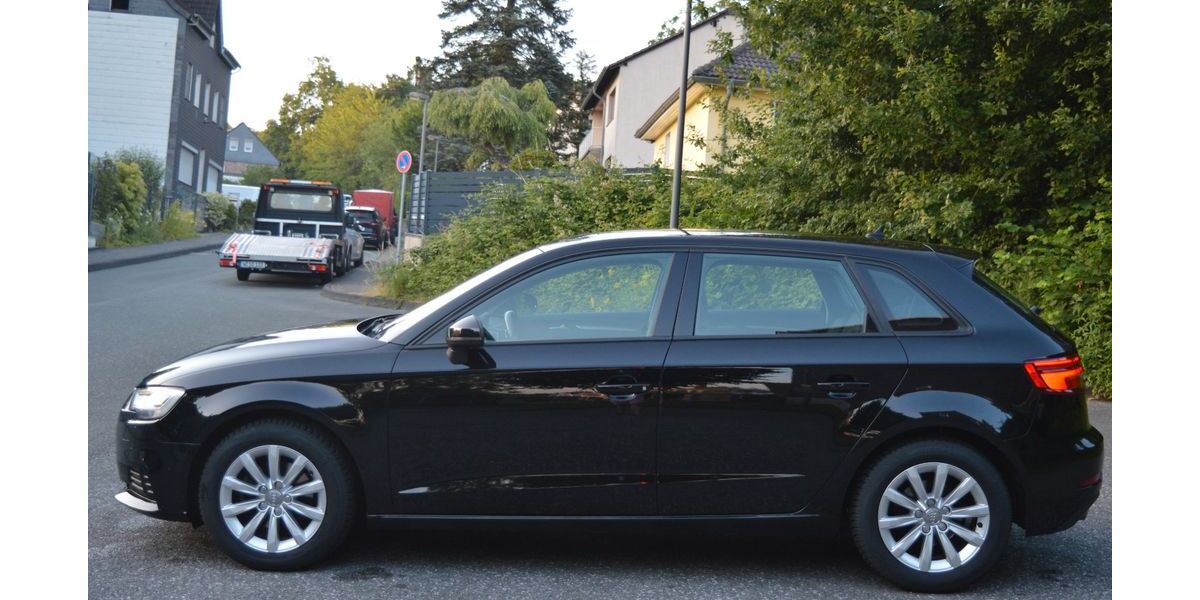 Audi A3 180.000 km 12.500 &euro; Wuppertal 42279