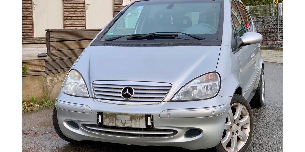 Mercedes-Benz A 190 122.273 km 1.900 &euro; Gelsenkirchen 45884