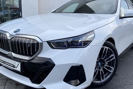 BMW i5 26.942 km 62.440 € Essen 45134
