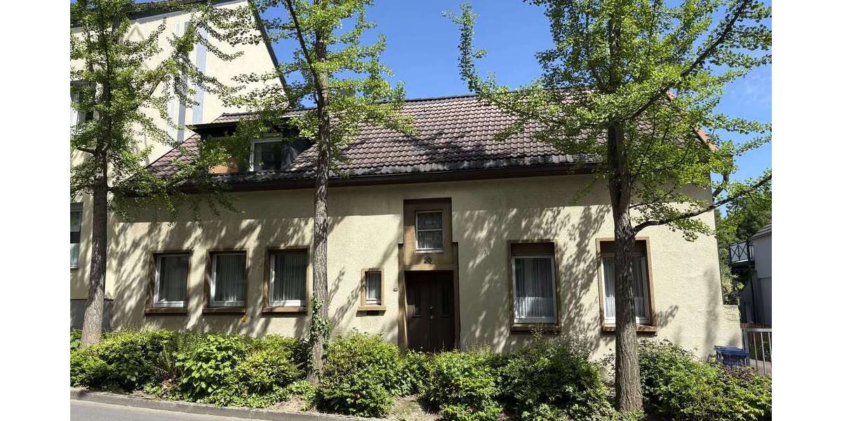 Einfamilienhaus Essen Stadtbezirk IV - 10 Zimmer, 200 m&sup2;, 490.000&euro; | Angebot:23793223