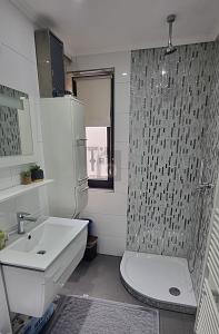 IHR NEUES ZUHAUSE ODER STARKE KAPITALANLAGE - Mehrfamilienhaus, Wohnhaus Wuppertal Gemarkung Barmen | Angebot:25426883