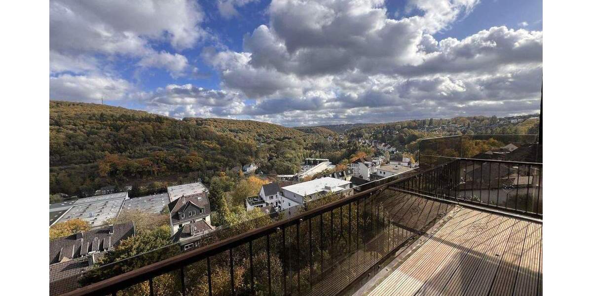 3-Zimmer-DG-Wohnung in Gevelsberg mit Balkon und fantastischer Aussicht 3 zimmer