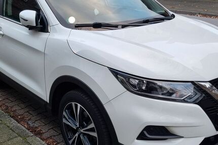 Nissan Qashqai 72.000 km 15.299 &euro; Bottrop 46238