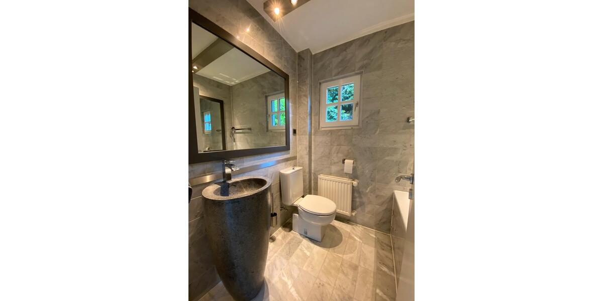 Einfamilienhaus mit 6 Zimmern, Kamin, Einbauküche, Sauna & Garage 6 zimmer