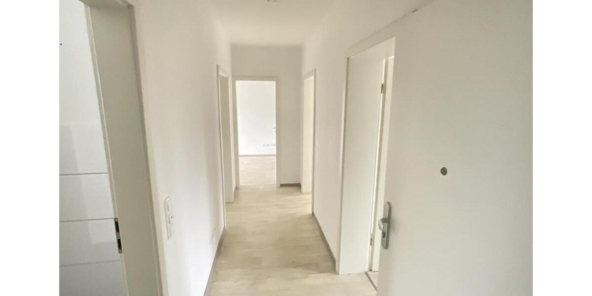 Erdgeschoßwohnung Duisburg Mittelmeiderich - 3 Zimmer, 66 m&sup2;, 579&euro; | Angebot:25258295