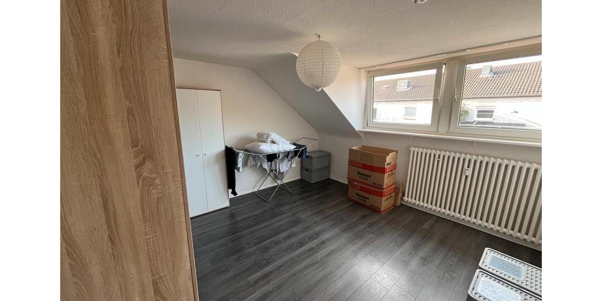 Dachgeschoßwohnung Duisburg Essenberg - 3 Zimmer, 68 m&sup2;, 578&euro; | Angebot:26381612