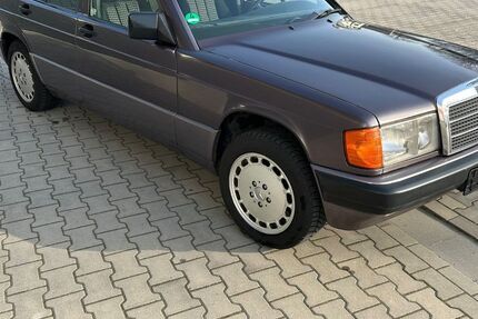 Mercedes-Benz 190 191.000 km 5.900 &euro; Gladbeck 45966