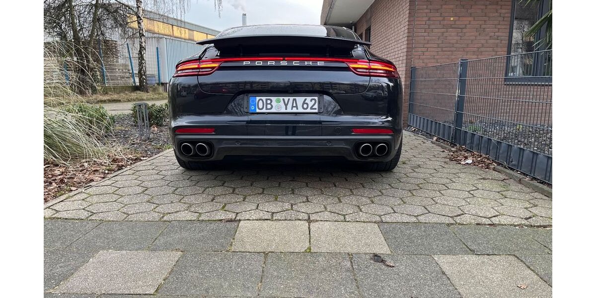 Porsche Panamera 176.000 km 45.000 &euro; Oberhausen 46049