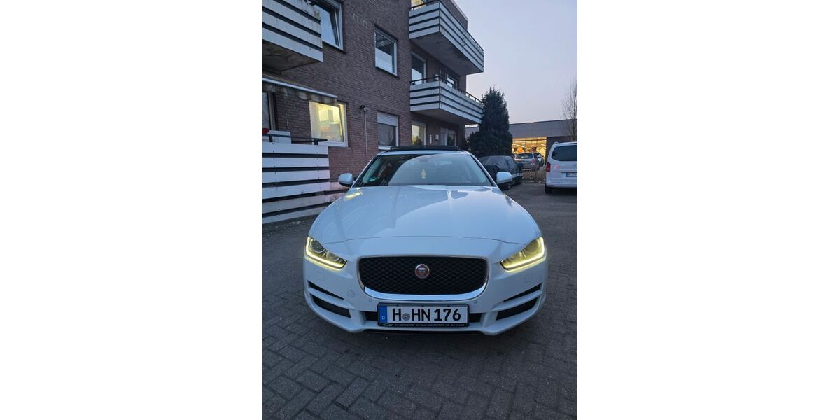 Jaguar XE 70.000 km 15.600 &euro; Dorsten 46284
